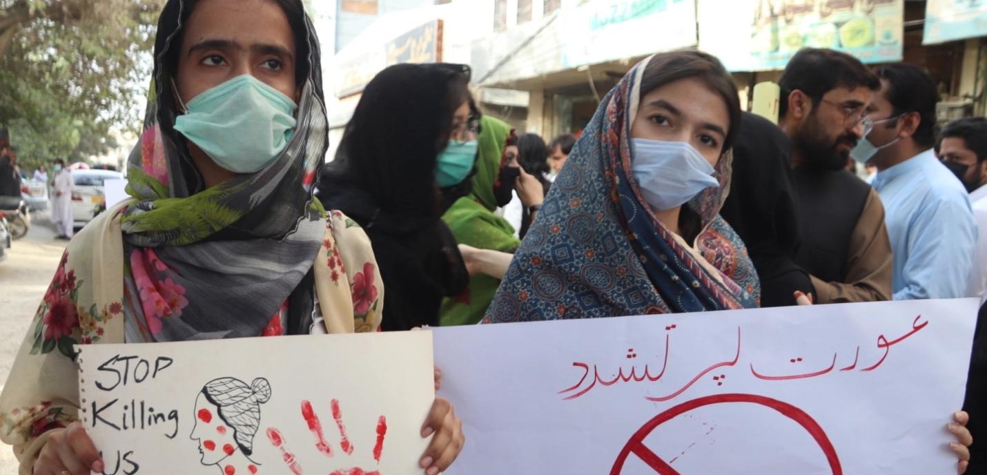 Femmes pakistanaises manifestant pour le droit des femmes