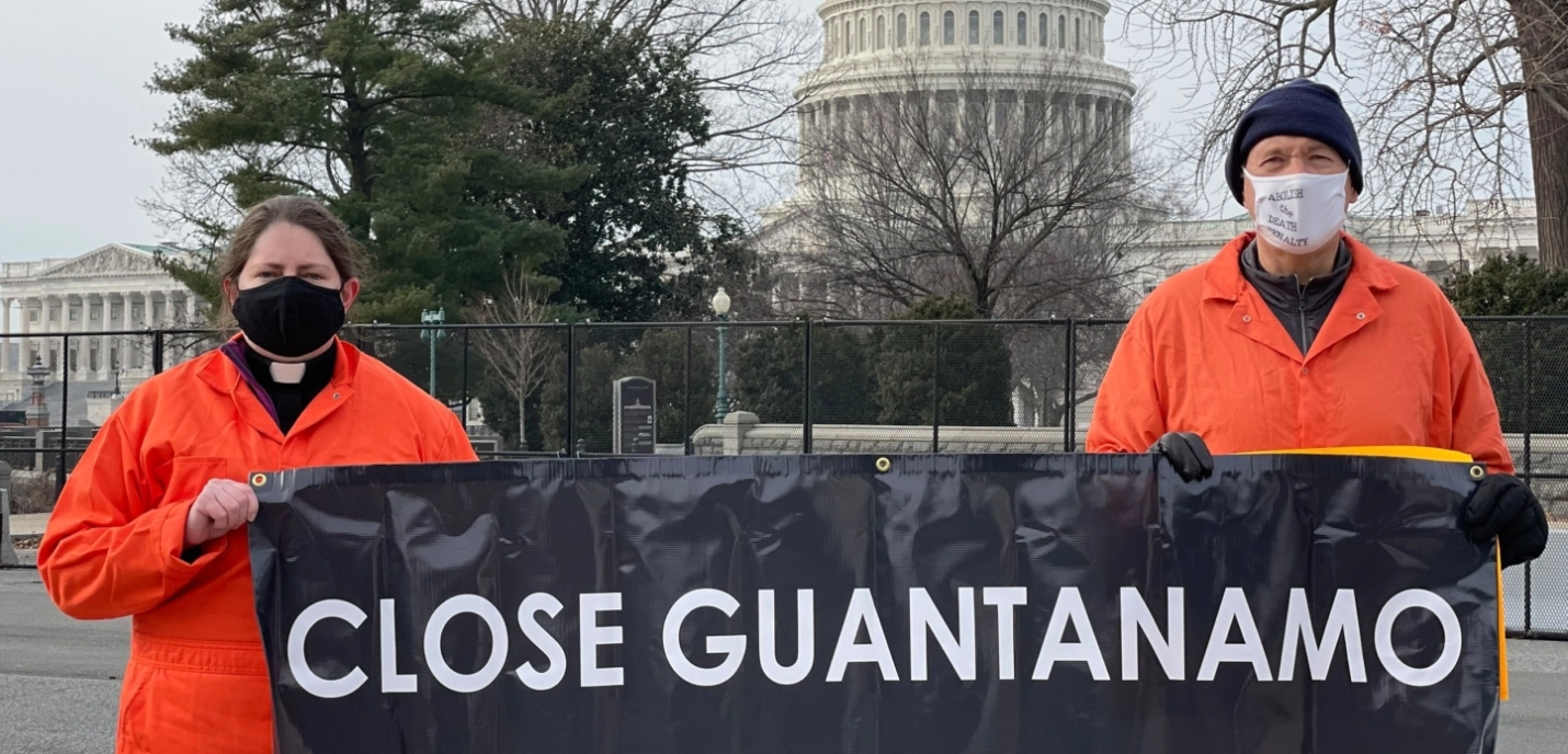 Manifestants demandant la fermeture de Guantanamo