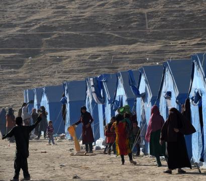 Des personnes afghanes déplacées suite aux combats entre les forces afghanes et les insurgés Talibans.