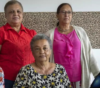 5 femmes : Marie-Josée Loshi, Noëlle Verbeken, Léa Tavares Mujinga, Simone Ngalula et Monique Bintu Bingi